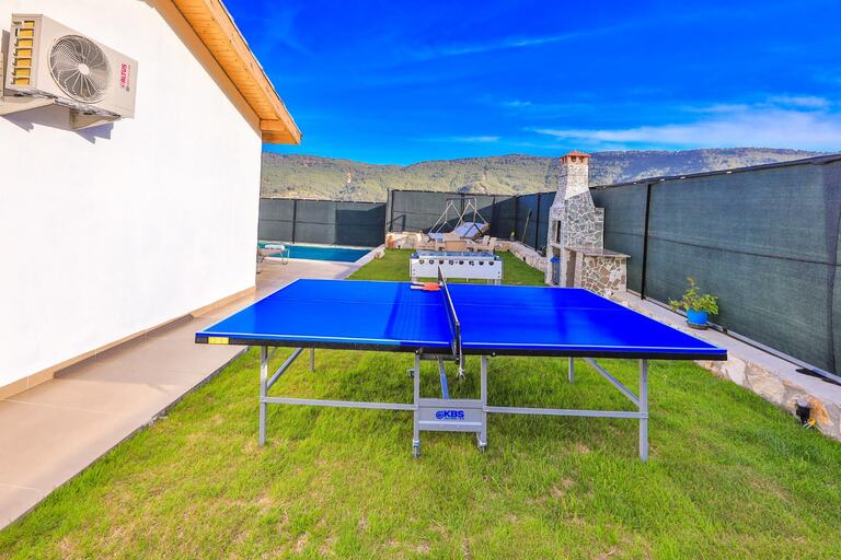 Villa Tawny — 3