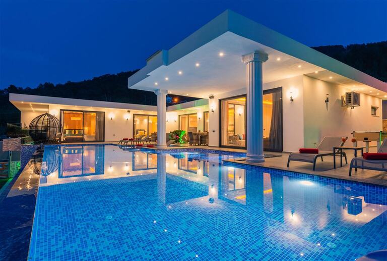 Villa Ferzan — 1