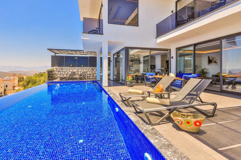 Villa Gardenya — 3