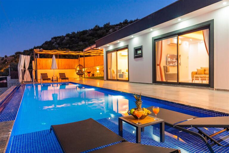 Villa Mister — 1