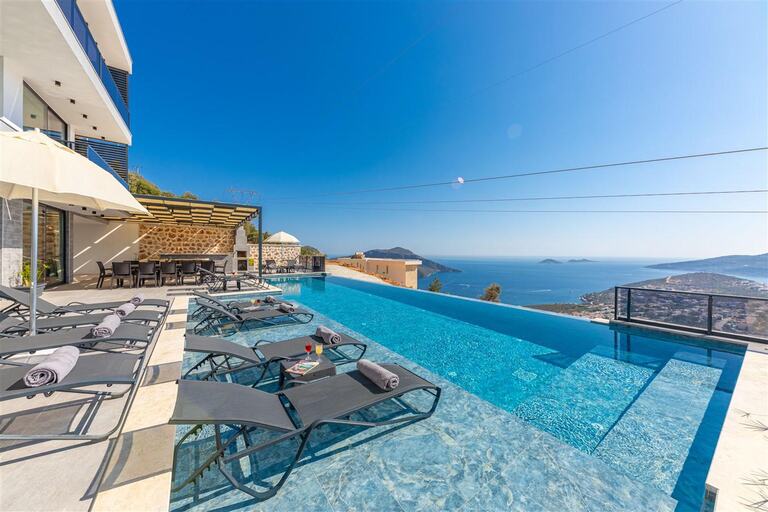 Villa Royal Falcon — 3