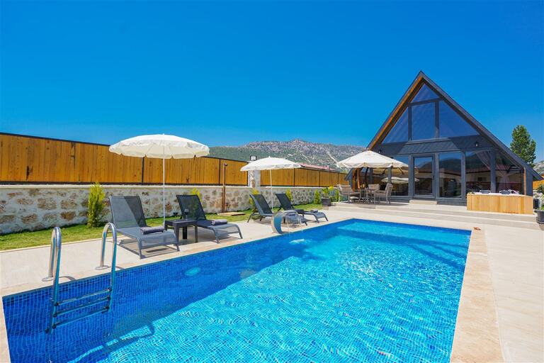 Villa Aslan Bezirgan — 1