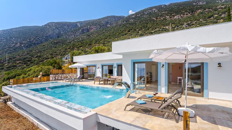 Villa Nevra — 3