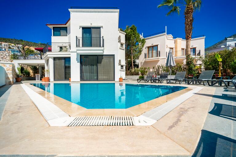 Villa Fey — 2