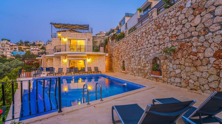 Villa Mavna — 1