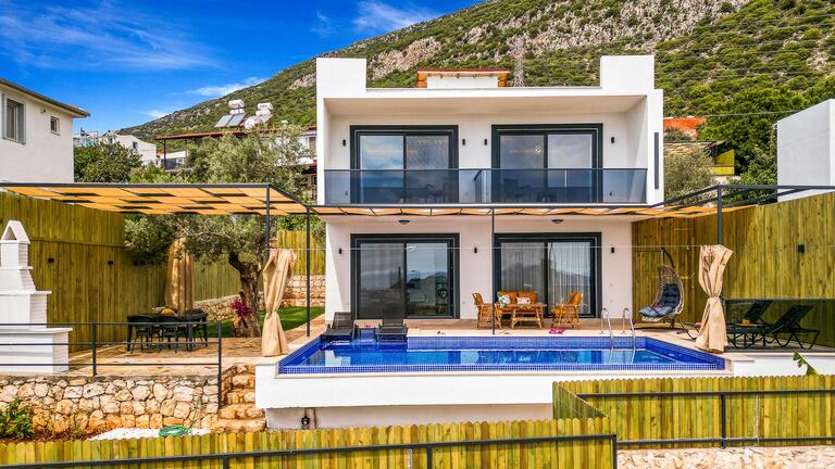 Villa Albedo Blue — 1