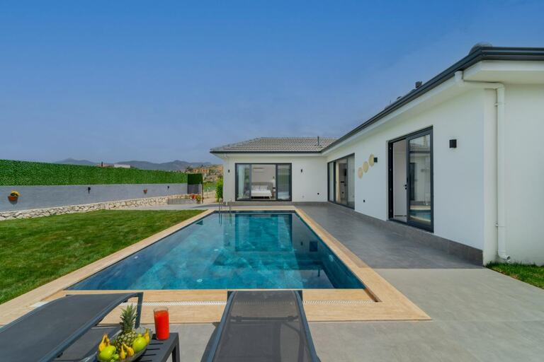 Villa Libertas 1 — 3