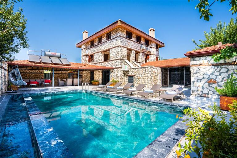 Villa Şah Bezirgan — 1