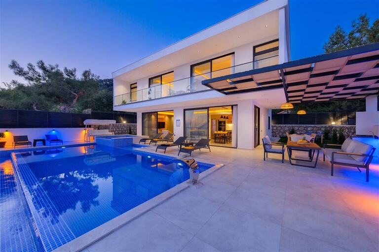 Villa Dolce Deluxe — 1