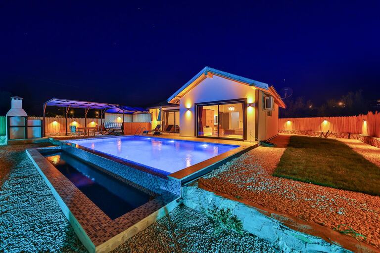 Villa Erisa — 1