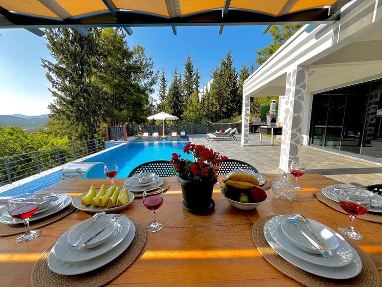 Villa Kayalı 1 — 3