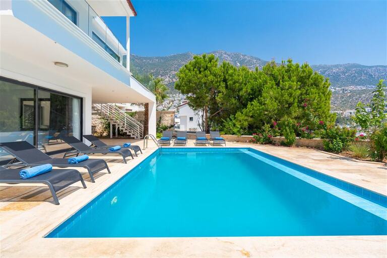 Villa City — 3