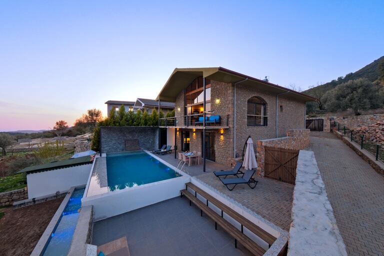 Villa Ayza — 2