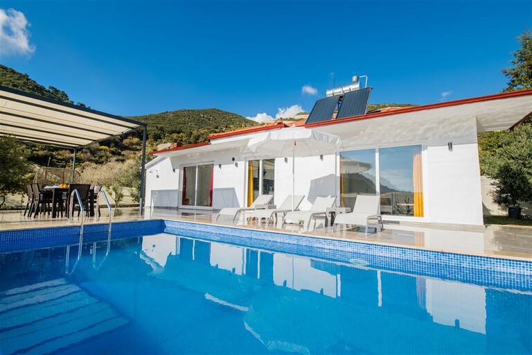 Villa Ahu — 2