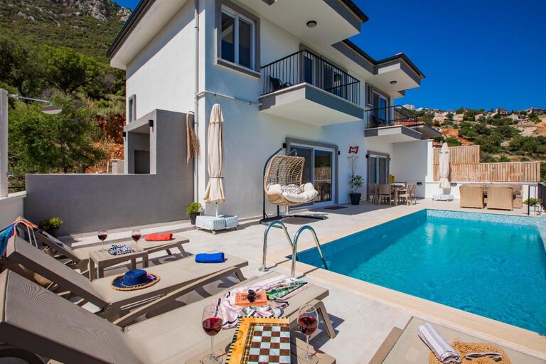 Villa Ata — 1
