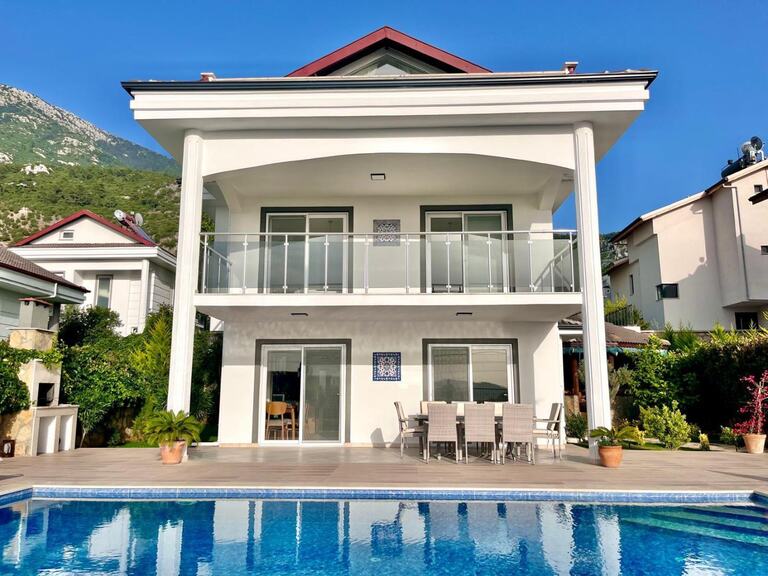 Villa Tan 2 — 2