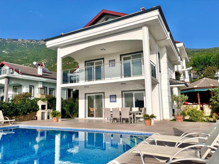 Villa Tan 2 — 3