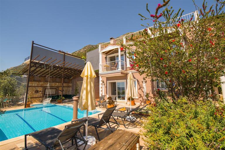 Villa Tulip — 2