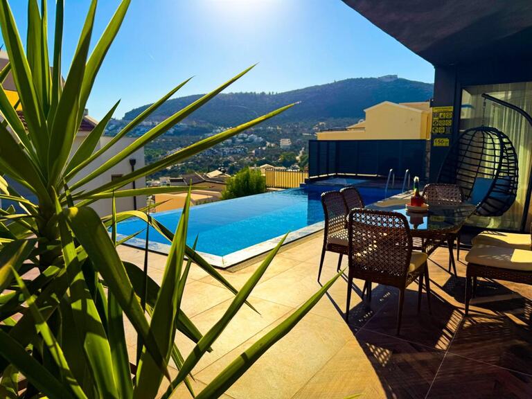 Villa Elmas — 2