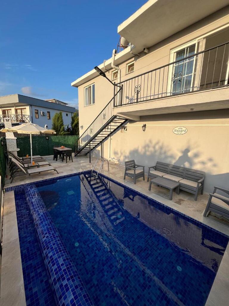 Villa Nazard — 1