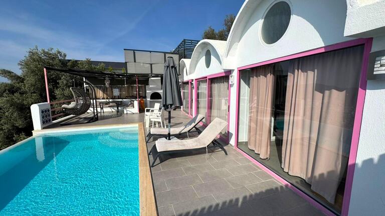 Villa Adora 2 — 3