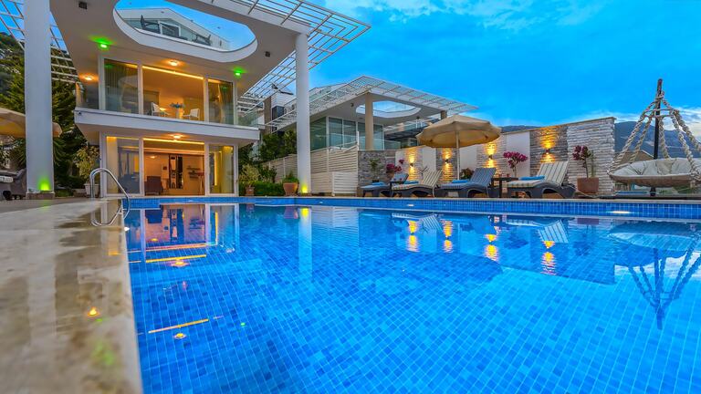 Villa Hillside 3 — 3