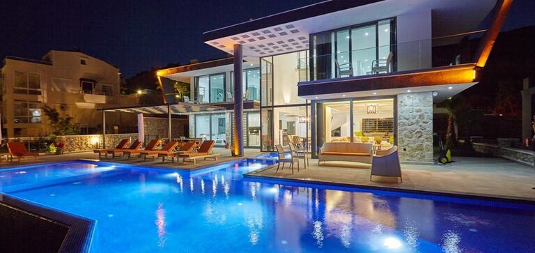 Villa Unlimited — 1