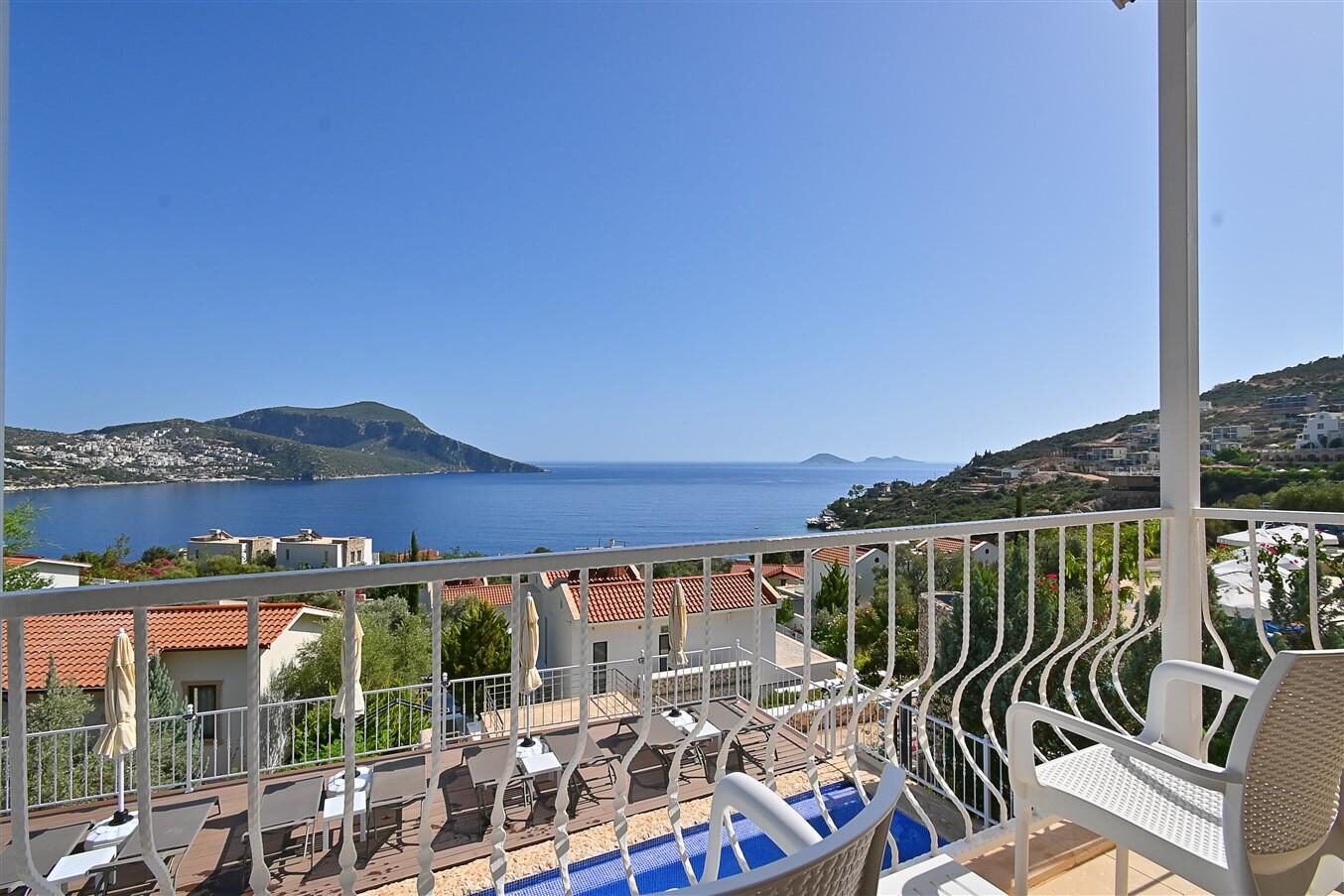 Villa Dionysus — 25