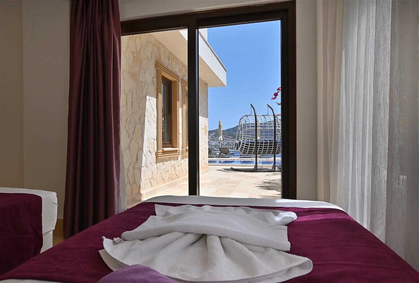 Villa Dionysus — 48