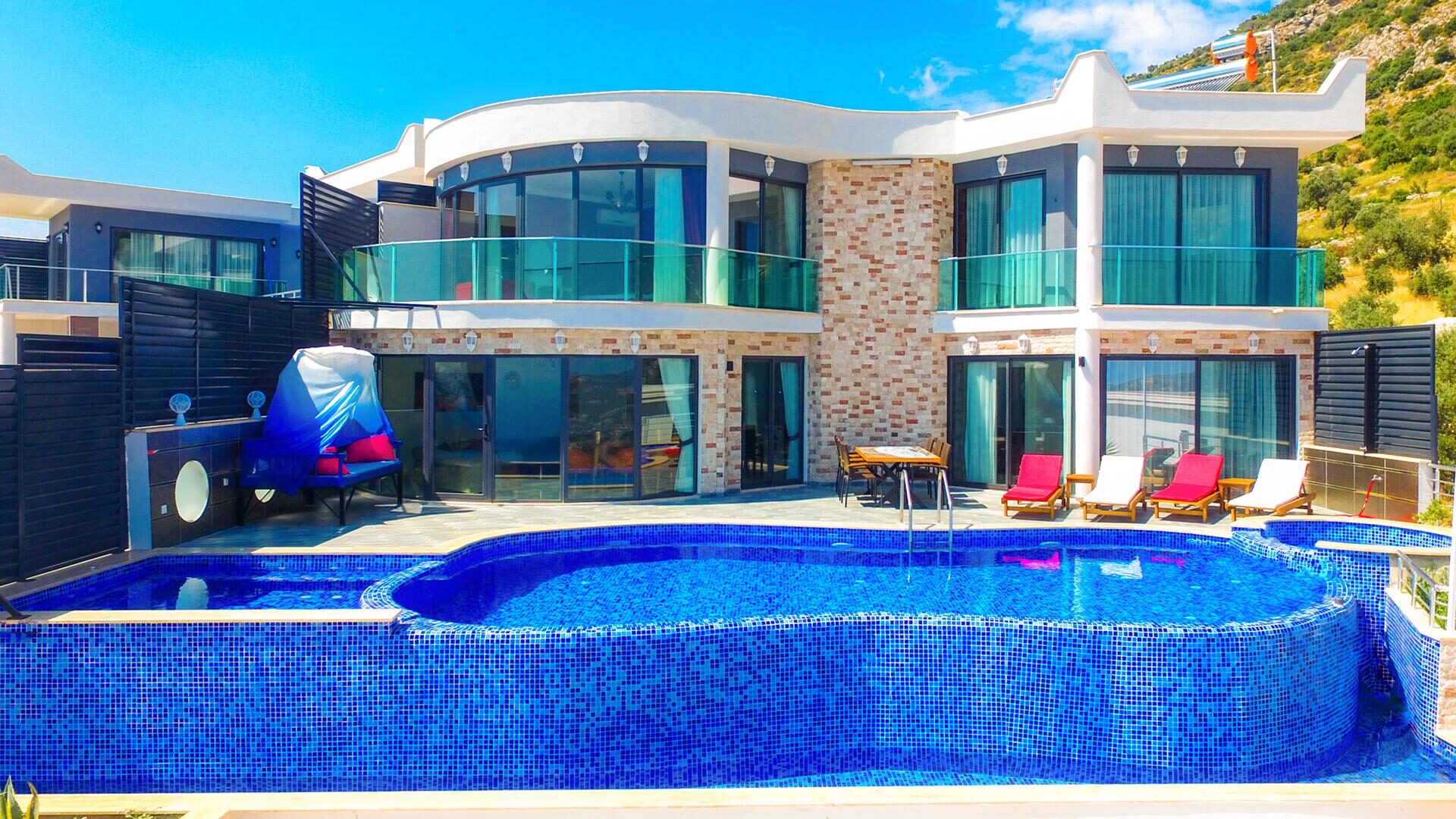 Villa Hills Zirve