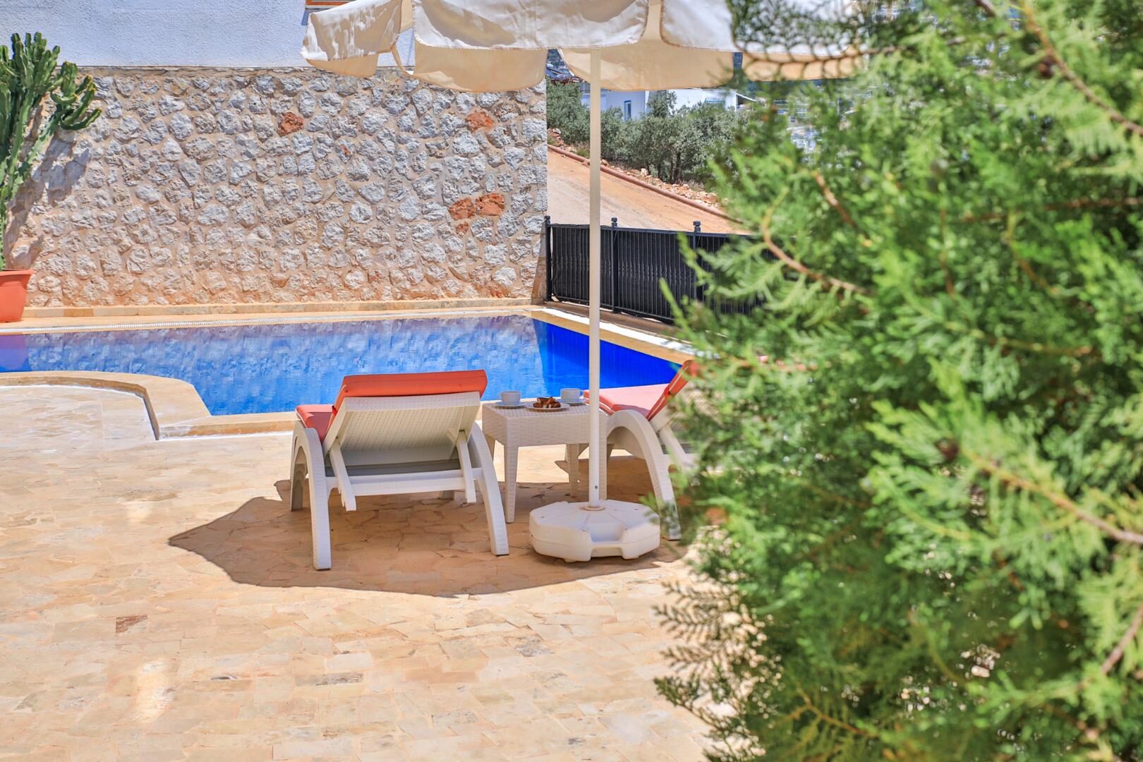 Villa Serta — 30