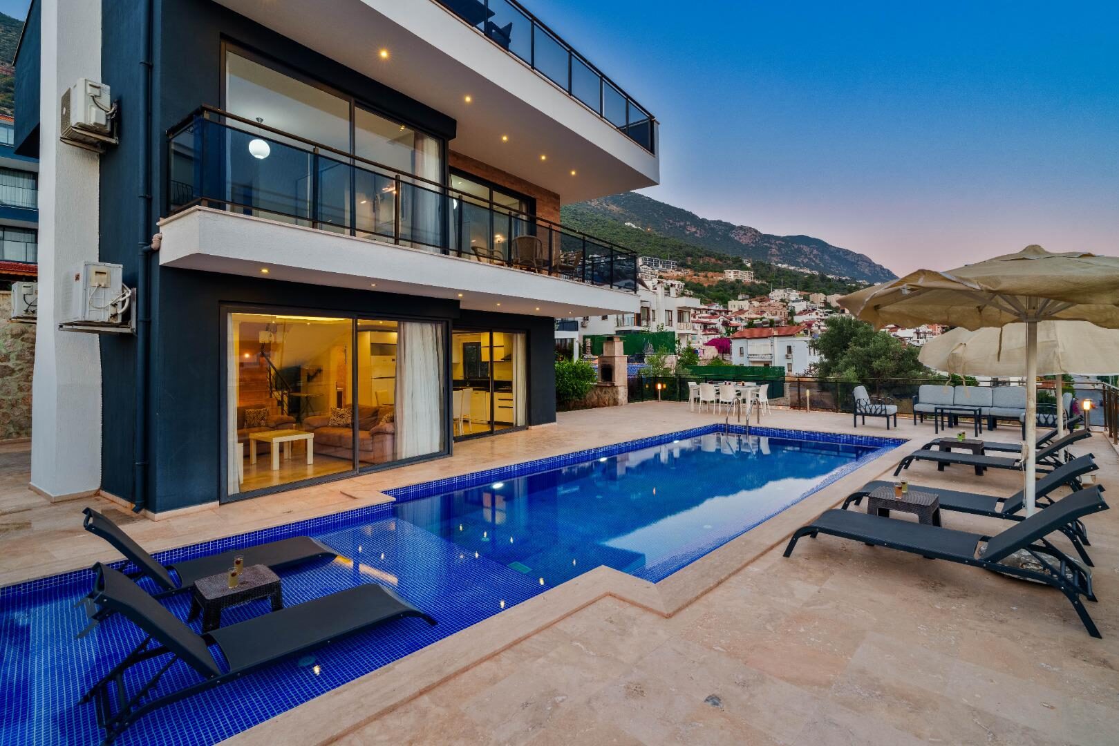 Villa Vala — 9