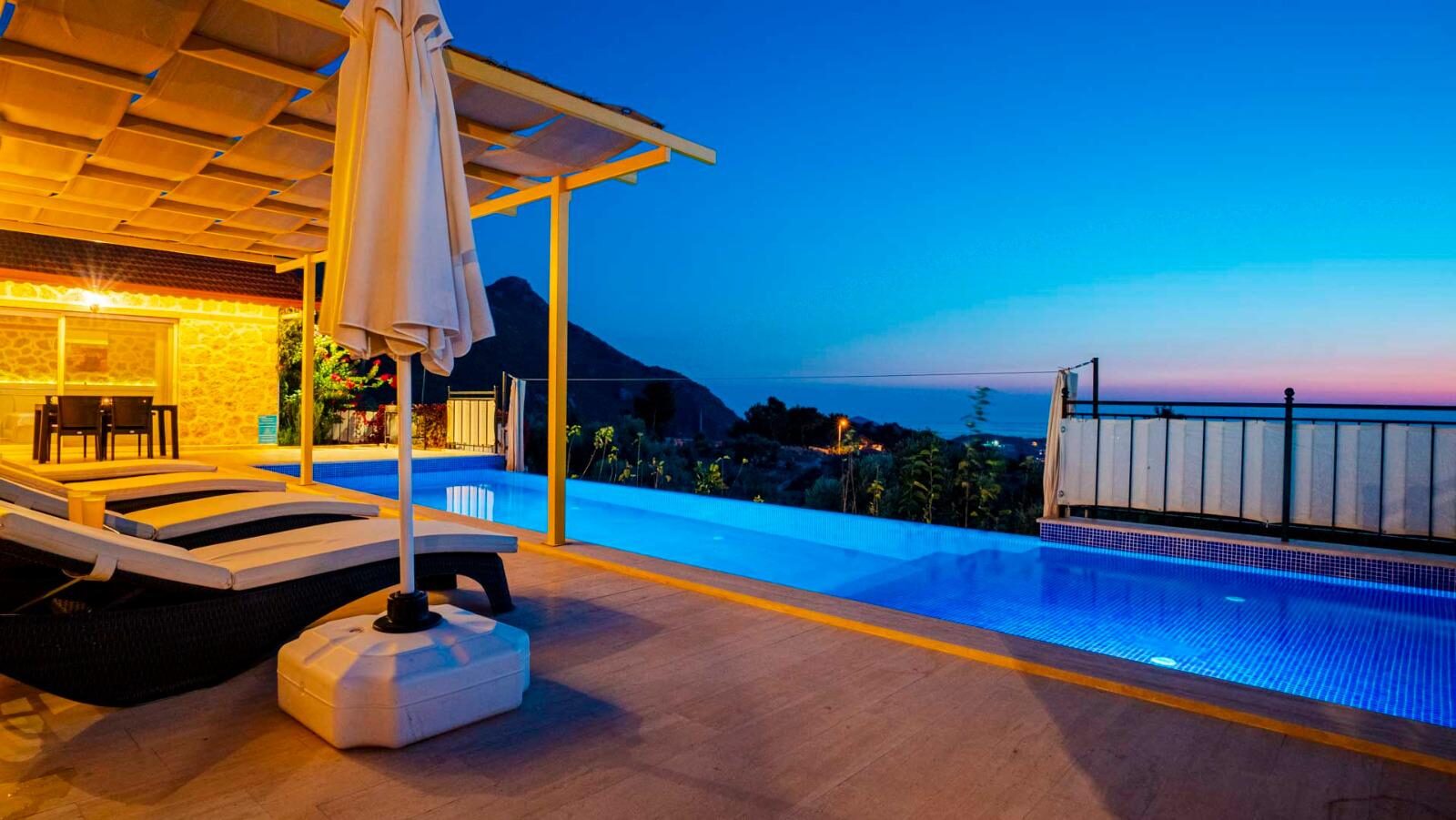 Villa Atilla — 13