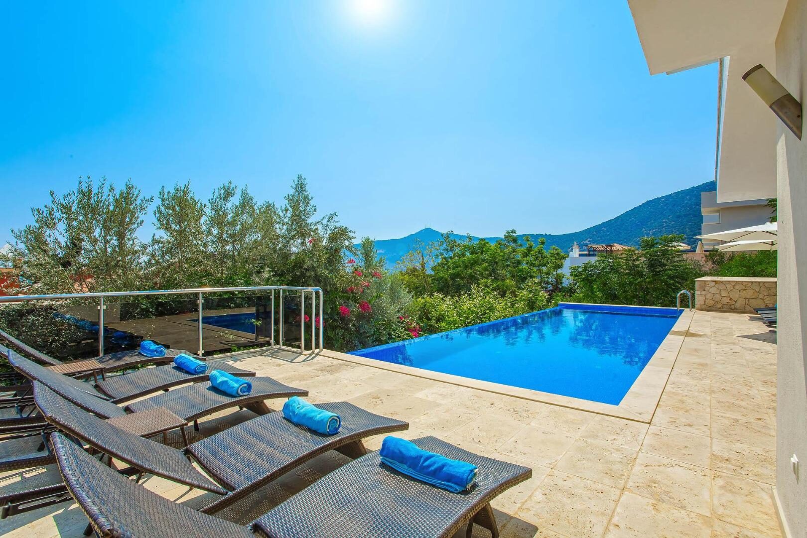 Villa Greenscape — 4