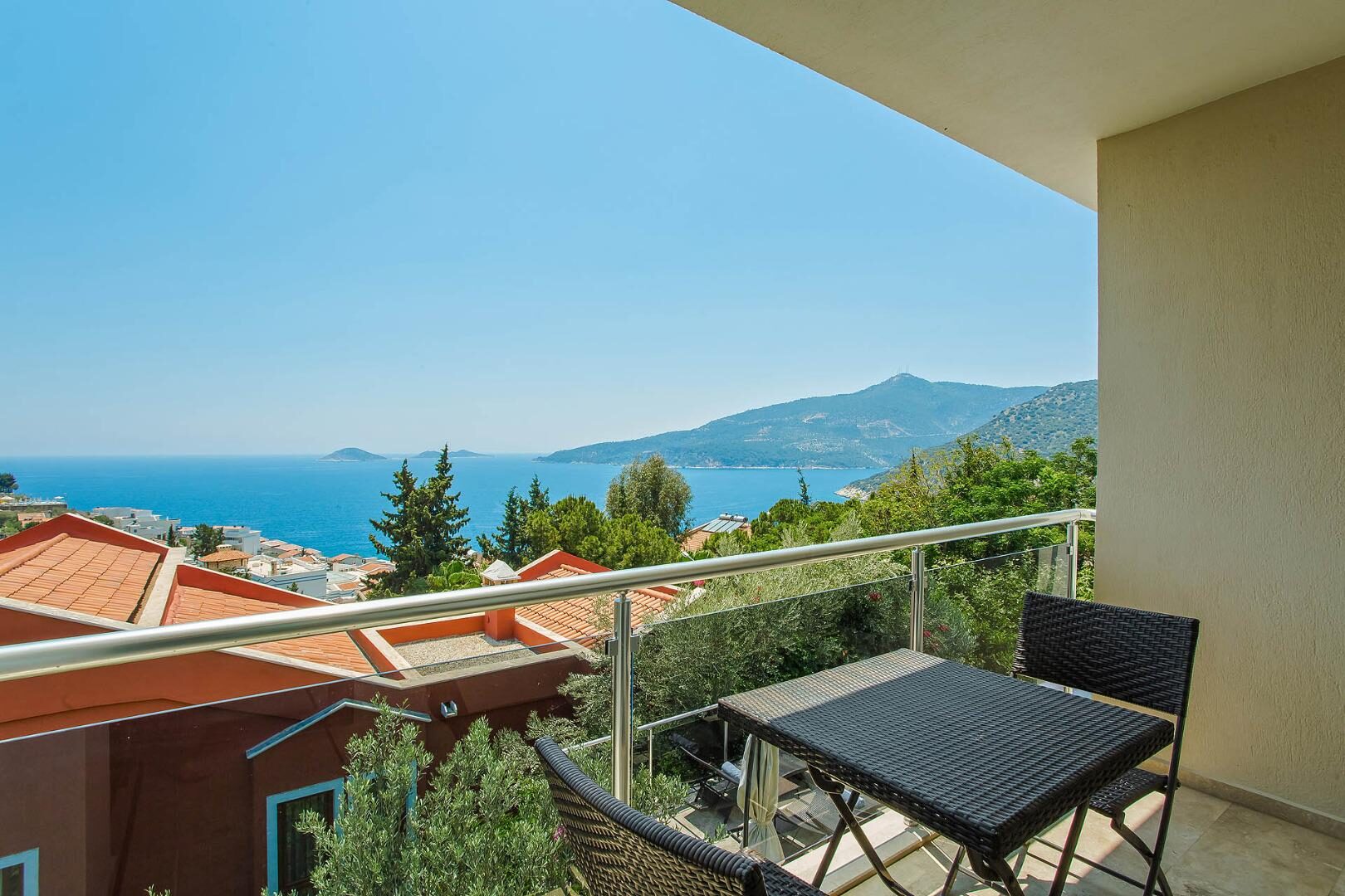 Villa Greenscape — 13