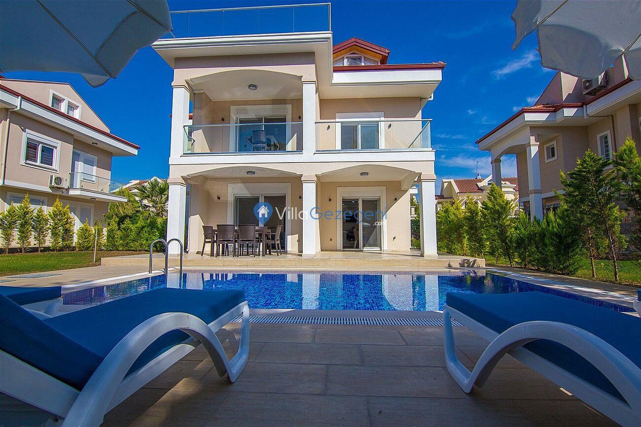 Villa Polo Three — 8