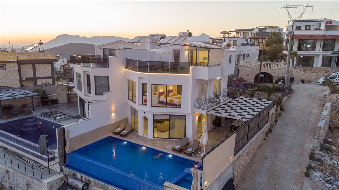 Villa Kübra — 10