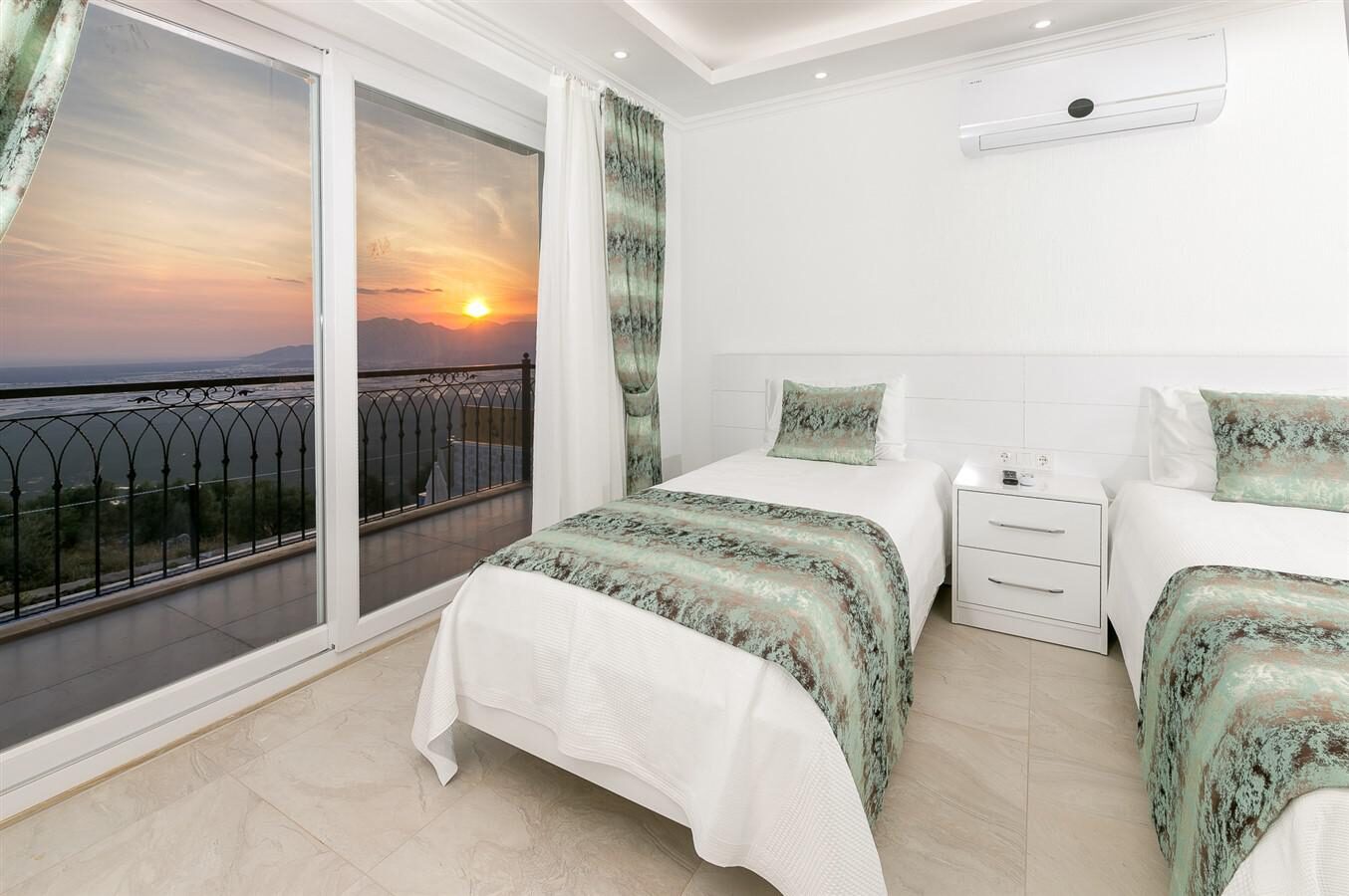Villa Lavinia — 22