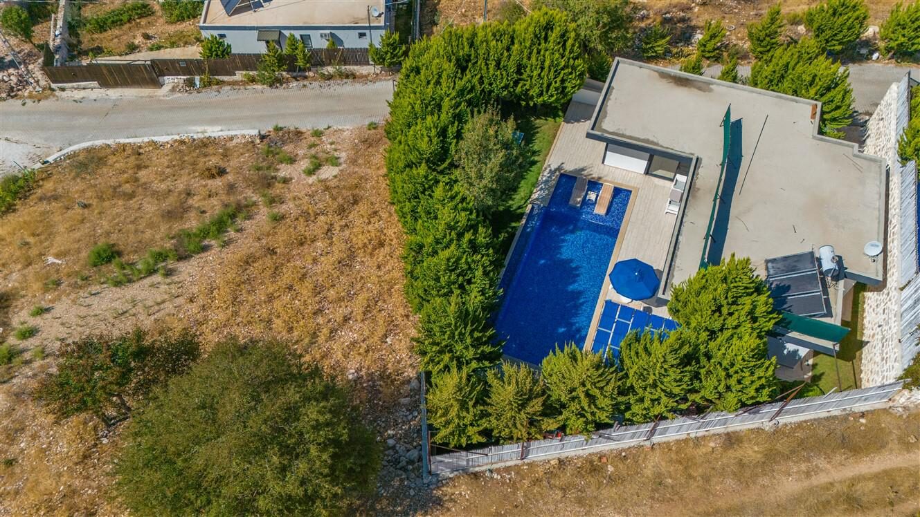 Villa Saha — 47