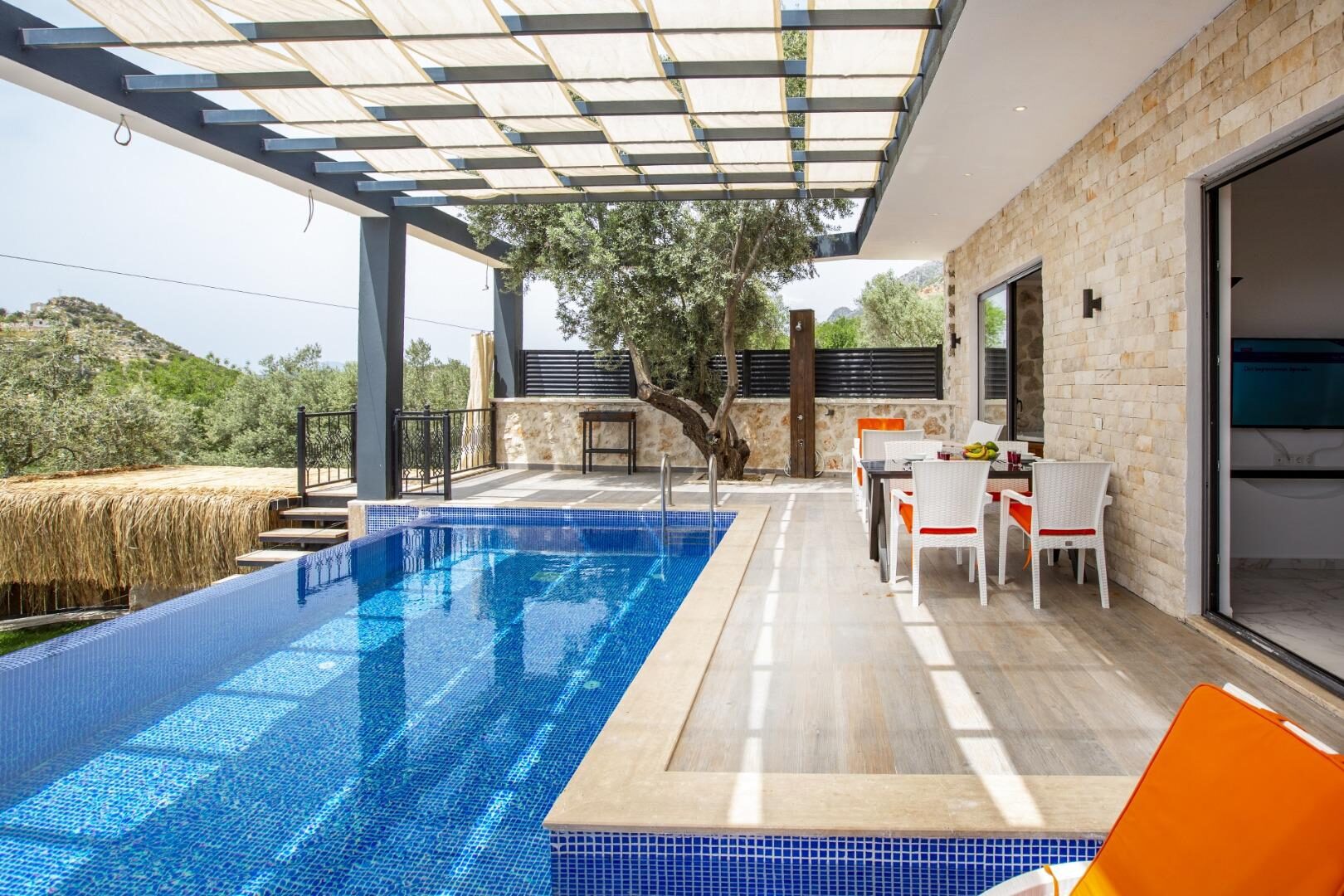 Villa Panama — 6