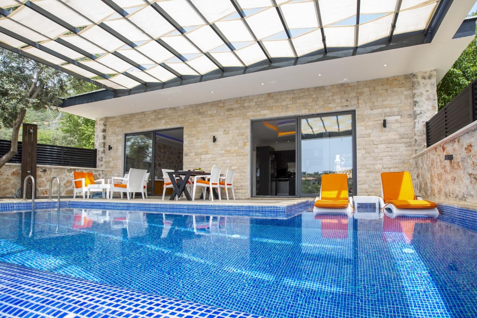 Villa Panama — 17