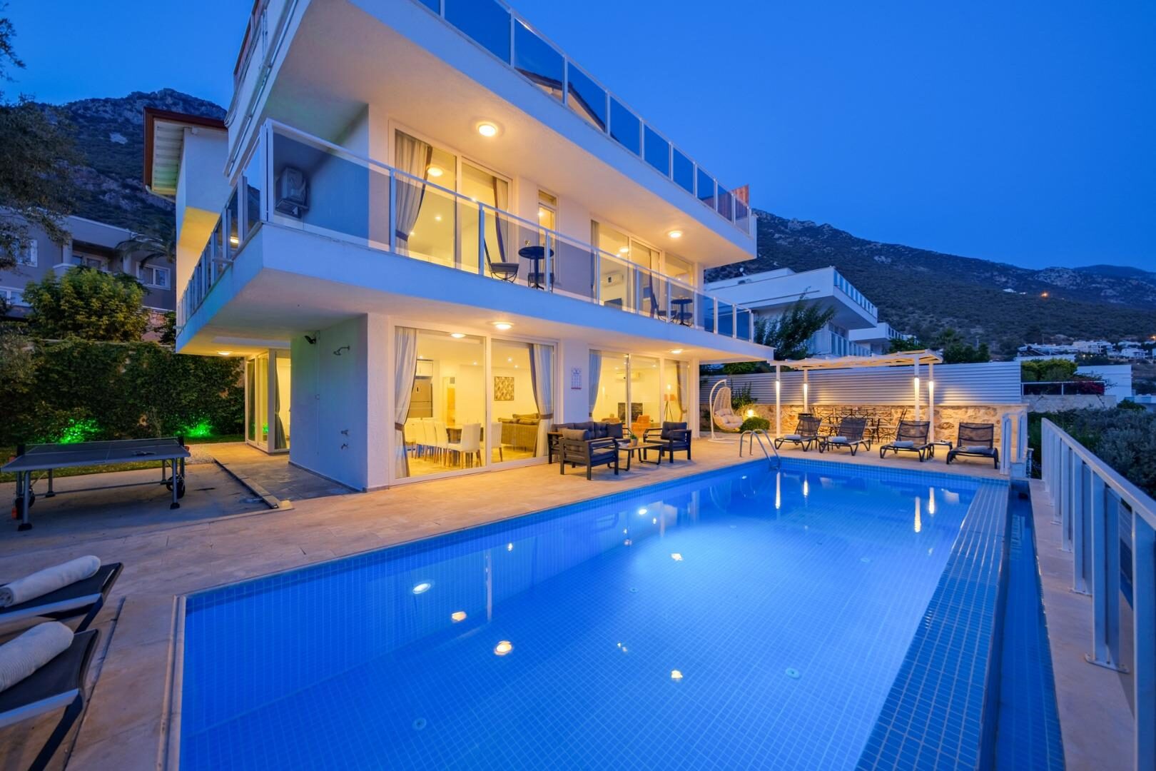 Villa Lumiere 3 — 7