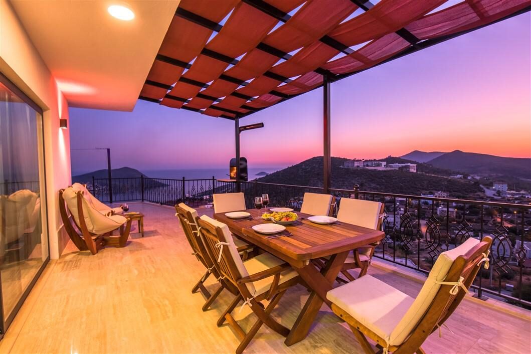 Villa Therapy — 2
