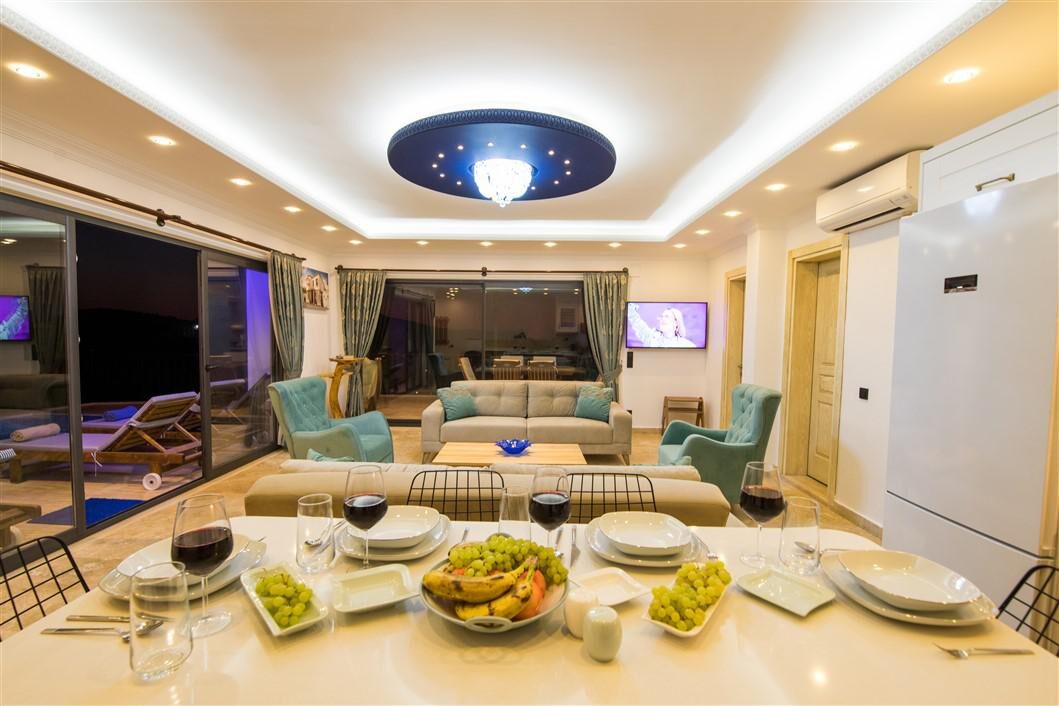 Villa Therapy — 4