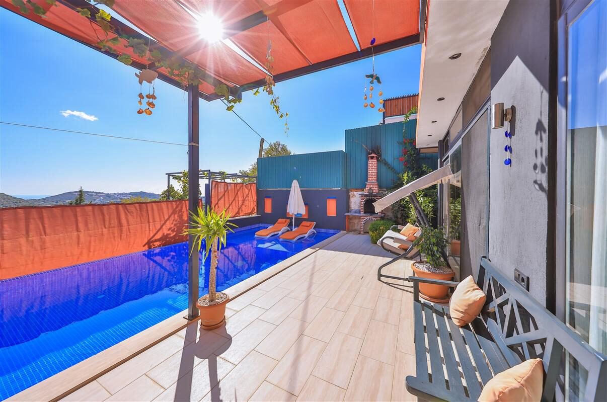 Villa Rainbow — 2