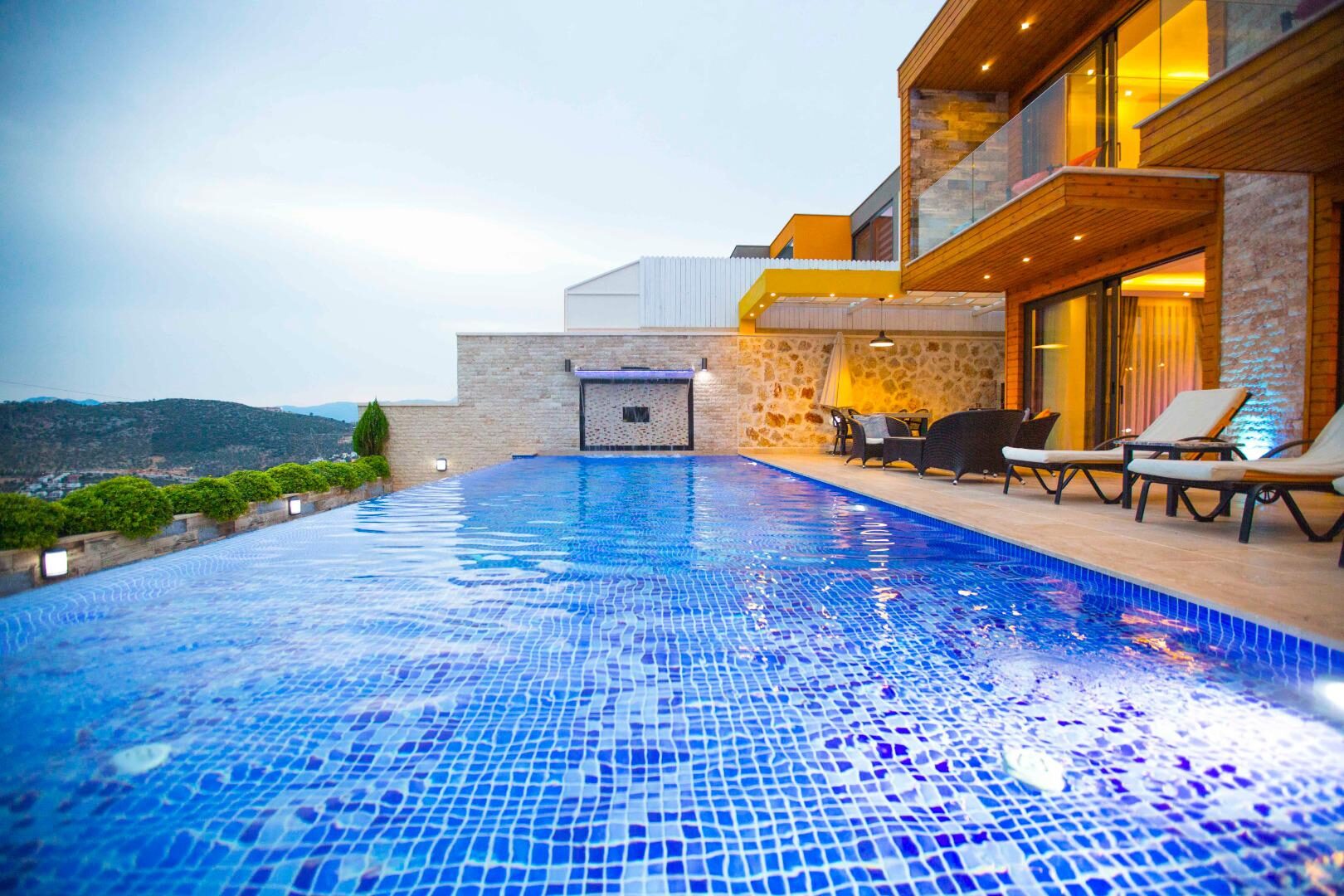 Villa Victoria — 4