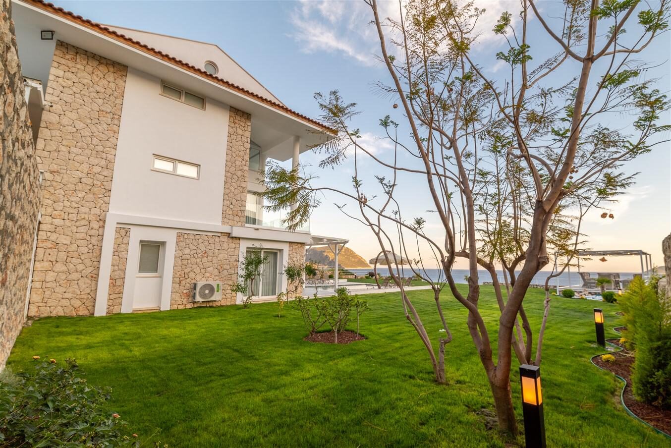 Villa Elana 2 — 82