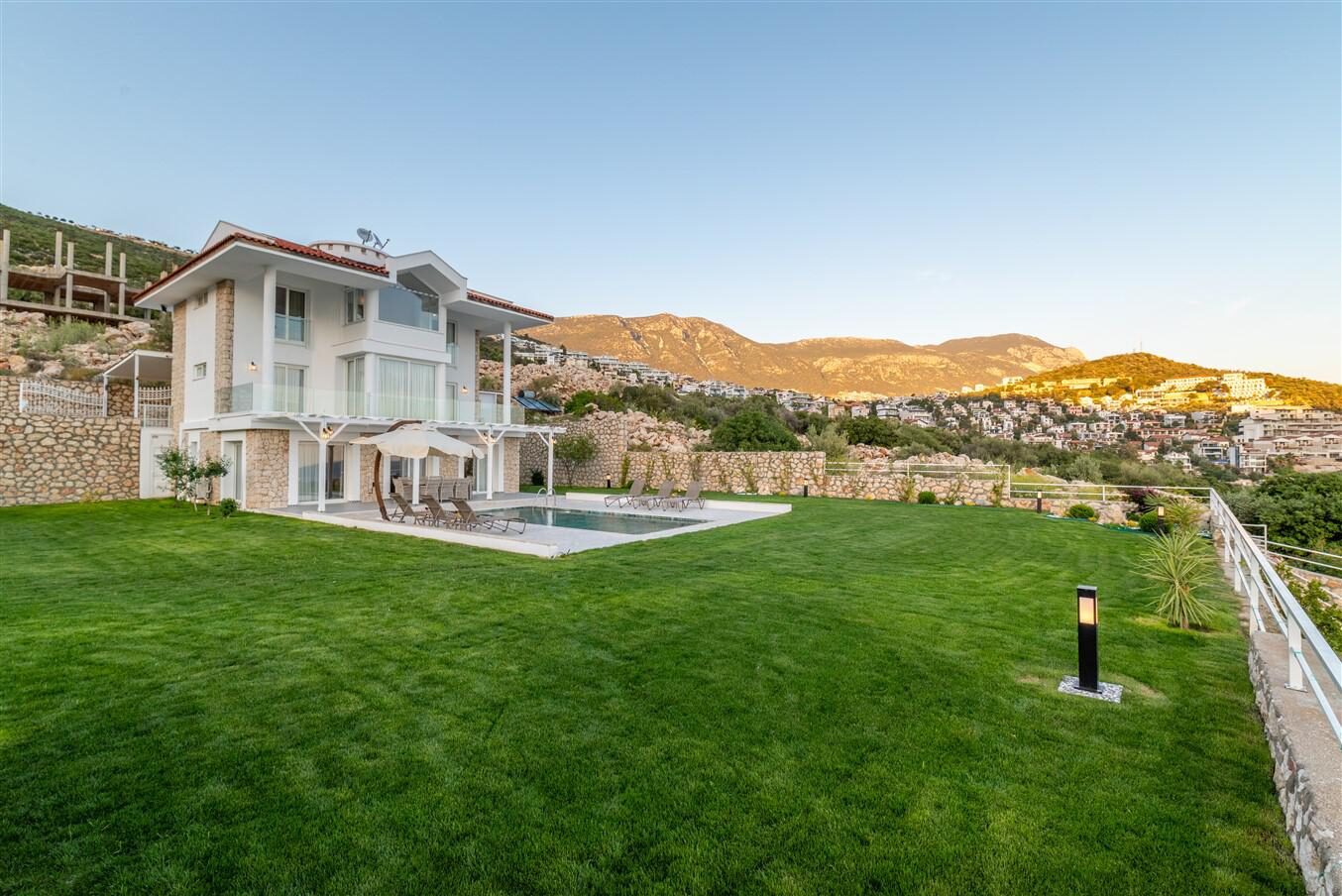 Villa Elana 2 — 91