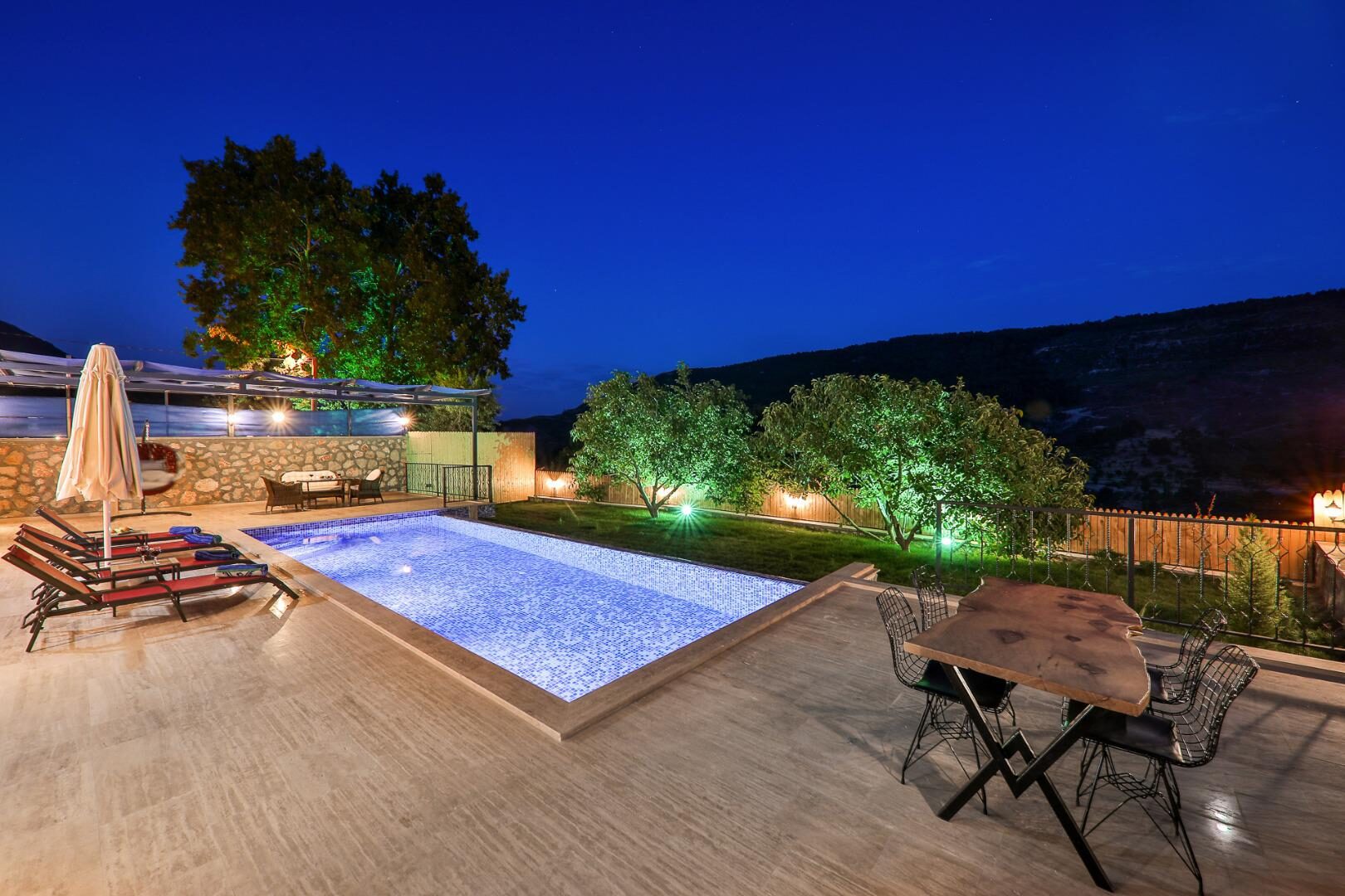 Villa Azra Naz — 36