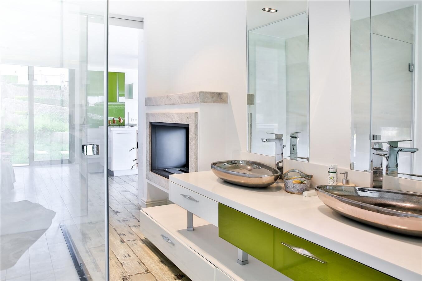 Villa Veyron 493 — 23
